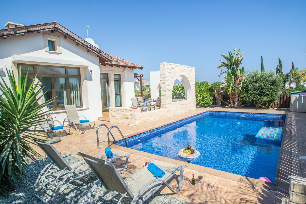 Rada'S Vacation Home Айя-Напа Экстерьер фото