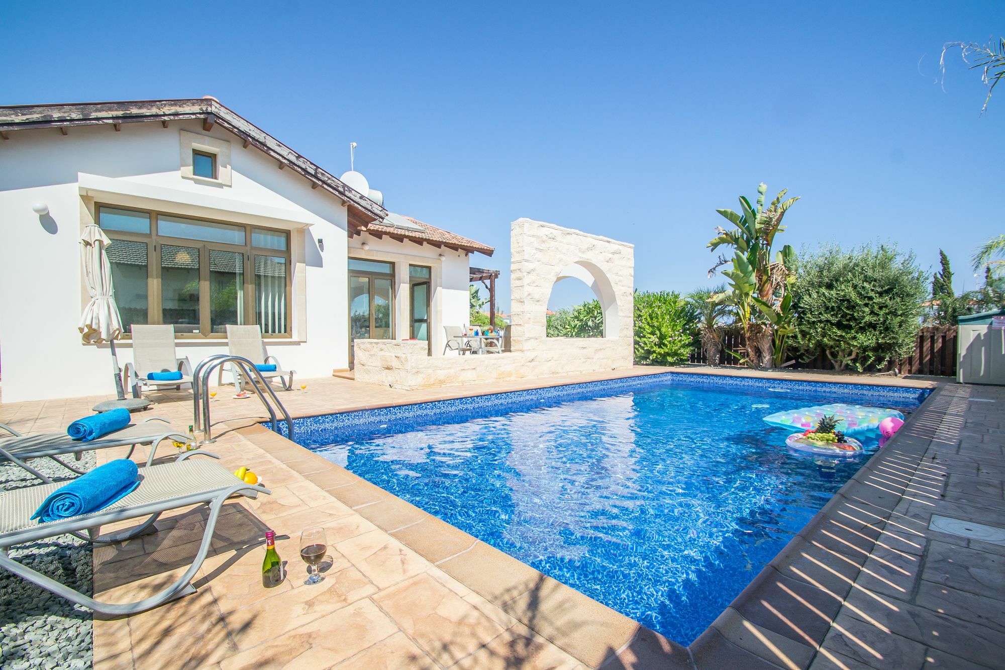 Rada'S Vacation Home Айя-Напа Экстерьер фото